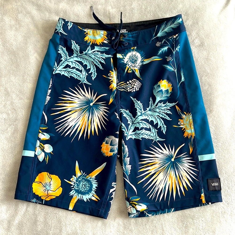 Vans Swim Shorts Boys Size 12 (26)